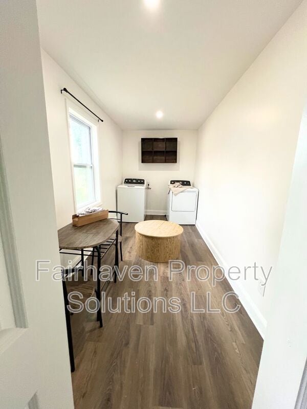 Foto del edificio - 2827 E 5th Ave