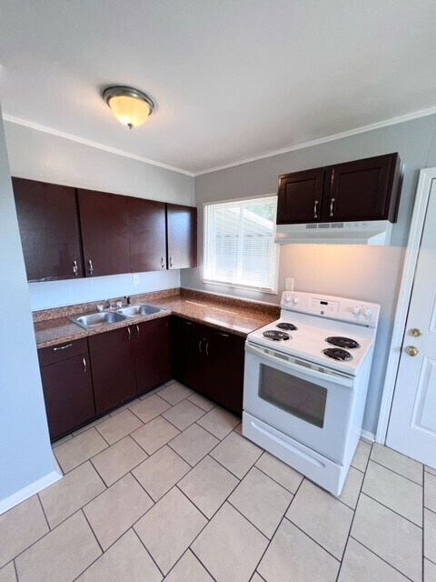 Foto del edificio - 4338 W 30TH STREET