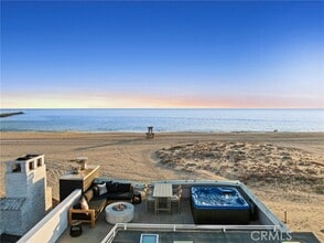 2144 E Oceanfront