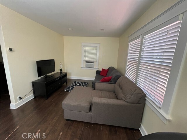 Foto del edificio - 421 Electric Ave