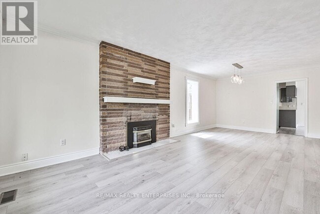 Building Photo - 3096 Ballydown Crescent