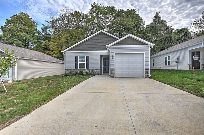 Building Photo - 416 Arrowhead Dr