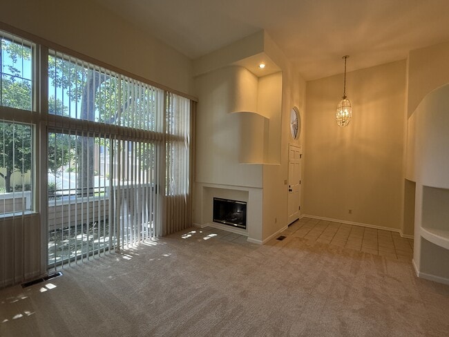 Building Photo - 538 Mill River Ln