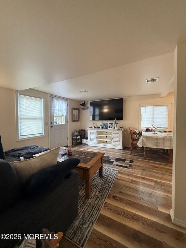 Building Photo - 115 Bay Pkwy