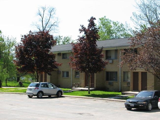 Building Photo - Belle Harbour Apartments