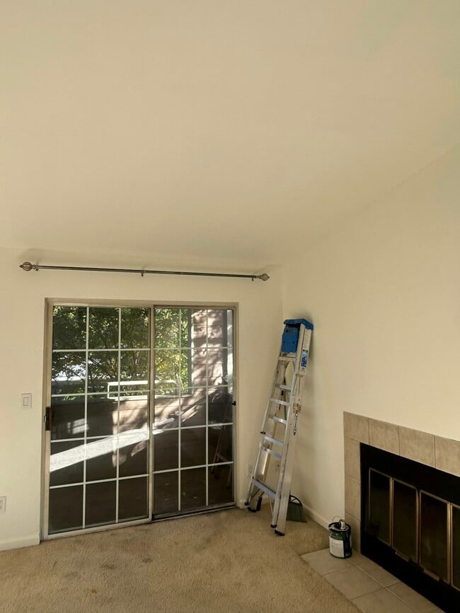 Building Photo - 11150 Trinity River Dr