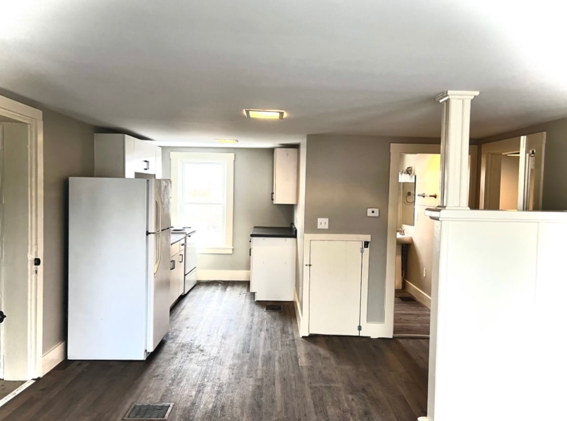 Kitchen - 145 Hanover St