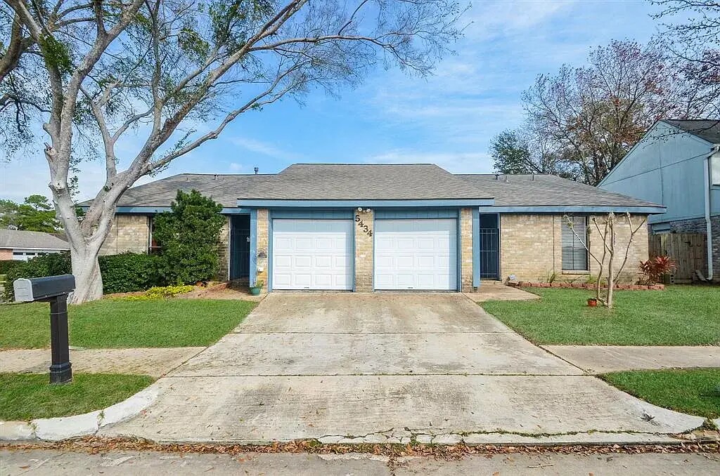 5434 Oakhaven Ln Unit A, Houston, TX 77091 Condo for Rent in Houston