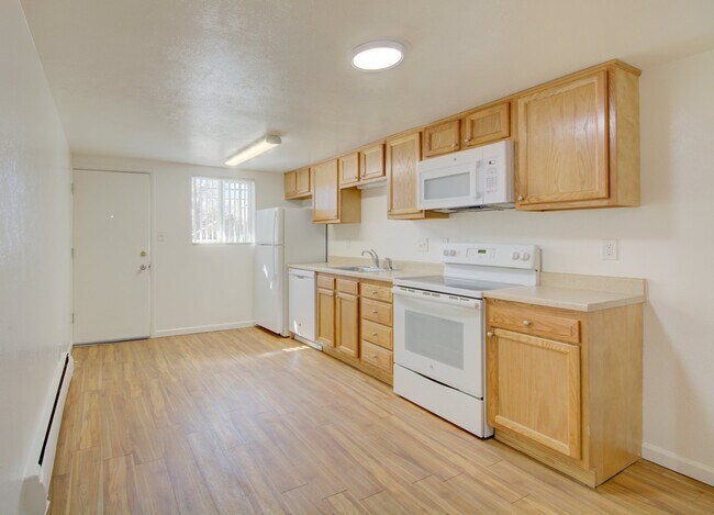 Photo - 375 S Depew St (Lakewood, CO) Apartment