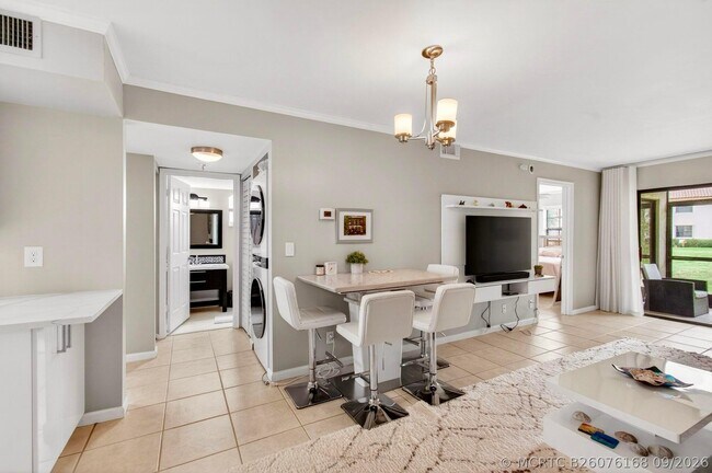 Foto del edificio - 321 Norwood Terrace