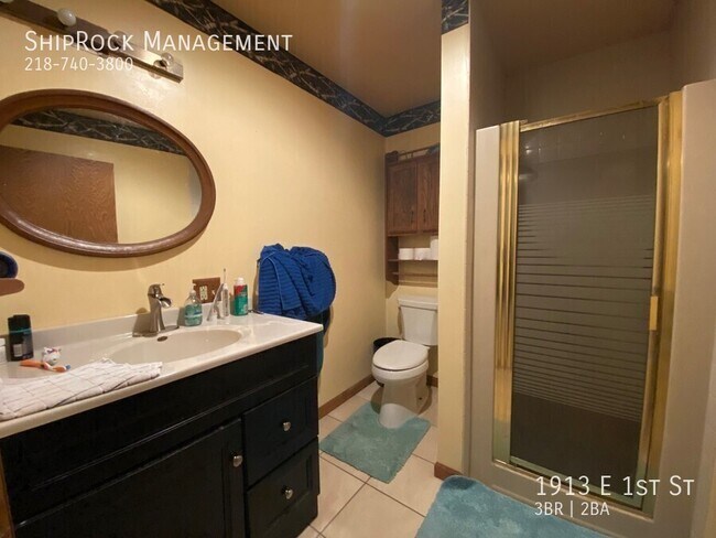 Foto del edificio - 1913 E 1st St