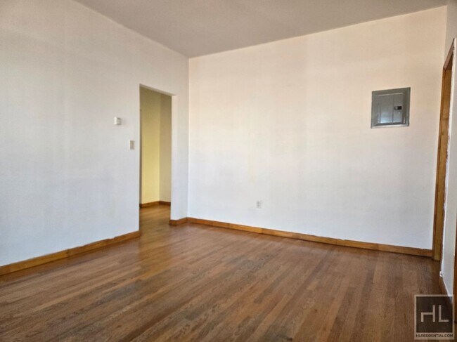 Foto del edificio - 1313-1381 81st St
