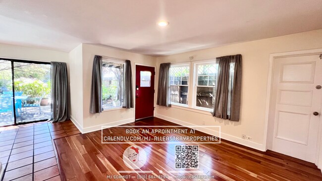 Foto del edificio - Garden oasis 2 bedroom with wrap around ya...