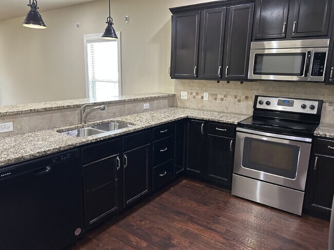 Foto del edificio - 667 Cooper Square