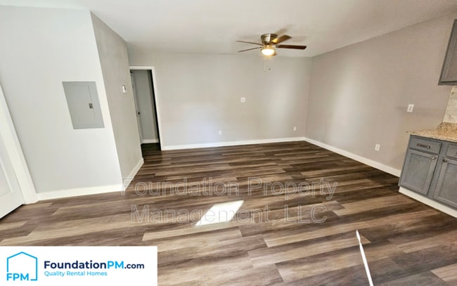 Building Photo - 2392 Alcy Park Ln