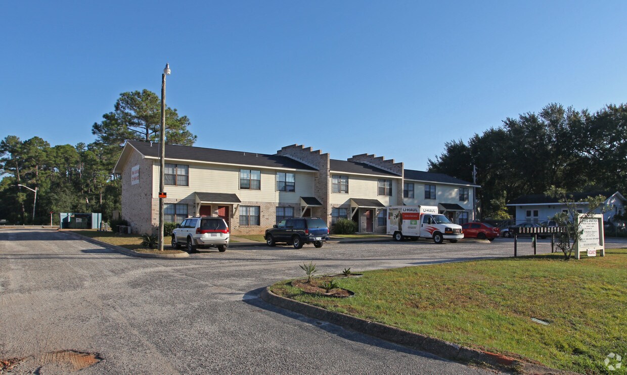 Bay Whistle Apartments Gulf Shores, AL