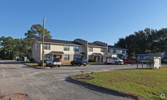 Building Photo - Bay Whistle Apartments