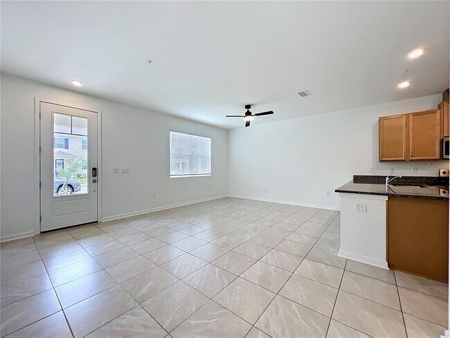 Foto del edificio - 9848 Walkway Dr