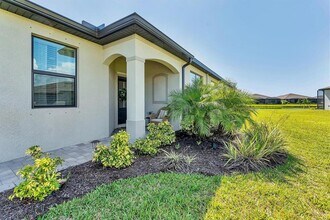 Building Photo - 2049 Bonito Wy