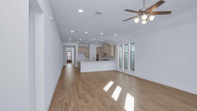 Foto del edificio - 42560 Rustico Rd