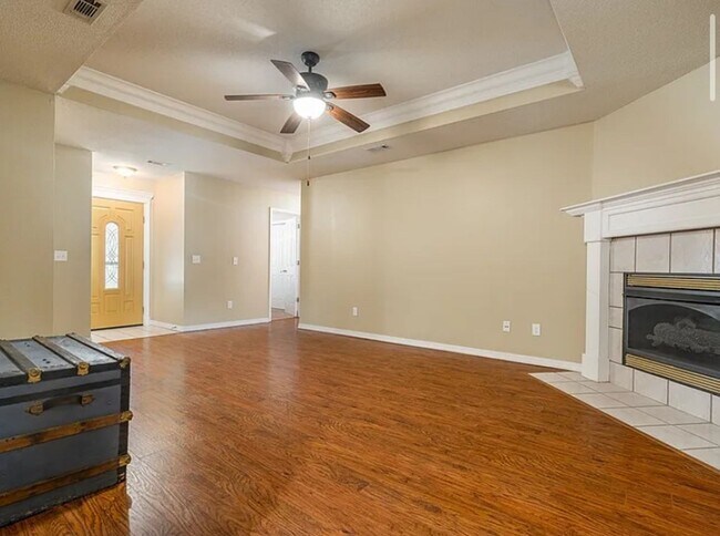 Foto del edificio - Charming 3Bed House- Apply today!