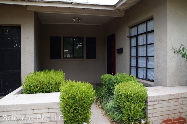 Building Photo - 2 br, 1 bath House - 3105 Sherwood Ln