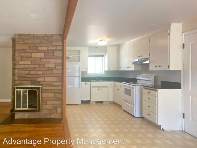 Foto del edificio - 3 br, 1.5 bath House - 1620 NW 17th Street