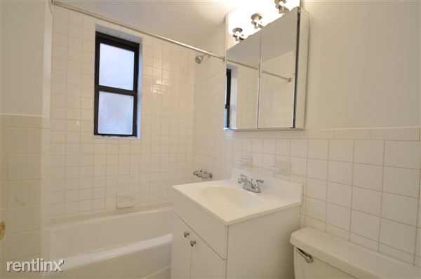 Building Photo - 3755 77th St