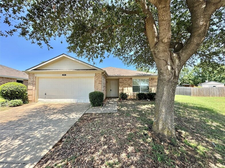 Photo - 111 Pinecrest Dr