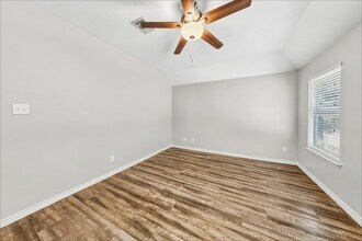 Building Photo - 13211 Ambrosa Dr