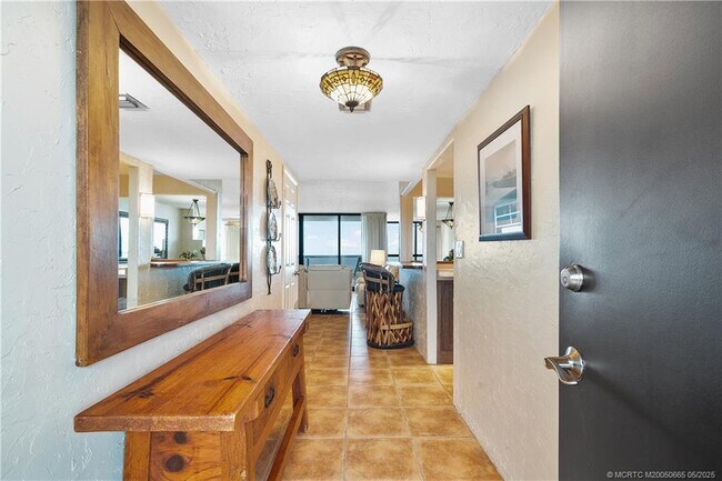 Building Photo - 10410 S Ocean Dr