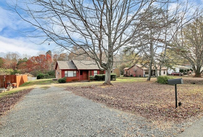 Building Photo - 8428 Clear Meadow Ln