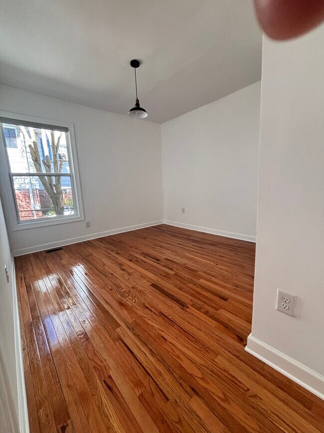 Foto del edificio - 620 Massey Ave