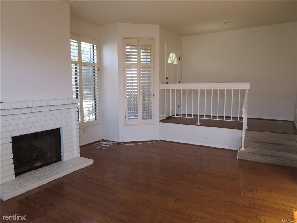 Foto principal - 3 br, 2.5 bath Townhome - 4467 Emerald St ...