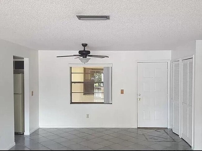 Foto del edificio - Charming 2BR 2 bath Condo in Central Ocala...