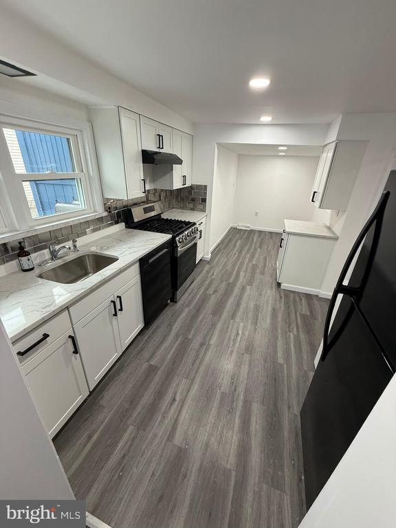 Foto del edificio - 109 N Main St