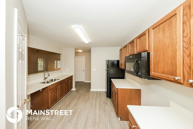 Foto del edificio - 10123 Deep Creek Dr