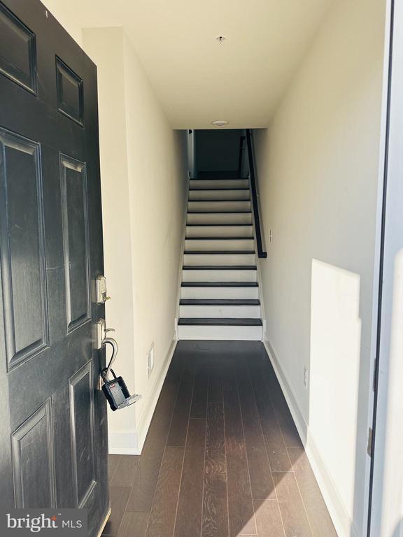 Foto del edificio - 117 Livingston Ln