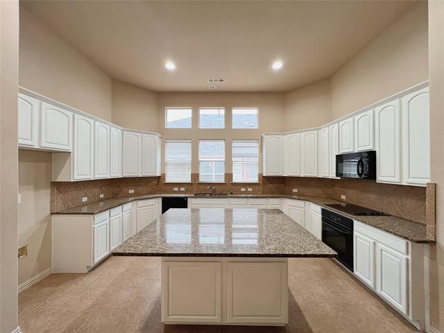 Foto del edificio - 2798 Sparks Dr