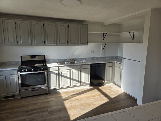 Servicios incluidos - 75 Staghorn Ct