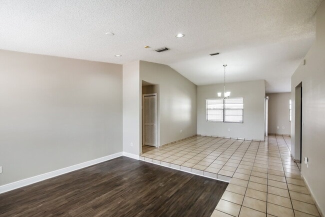 Building Photo - 10495 SW 68th St