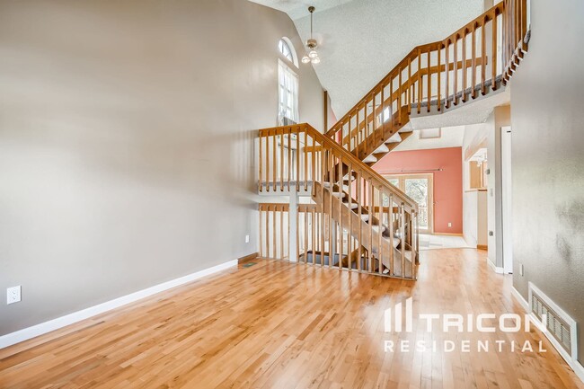Building Photo - 13722 W 64th Dr