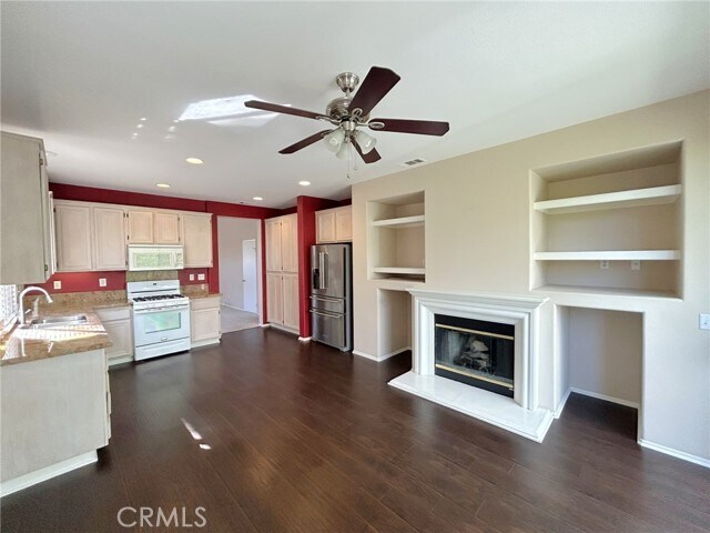 Building Photo - 11811 Fairway Dr