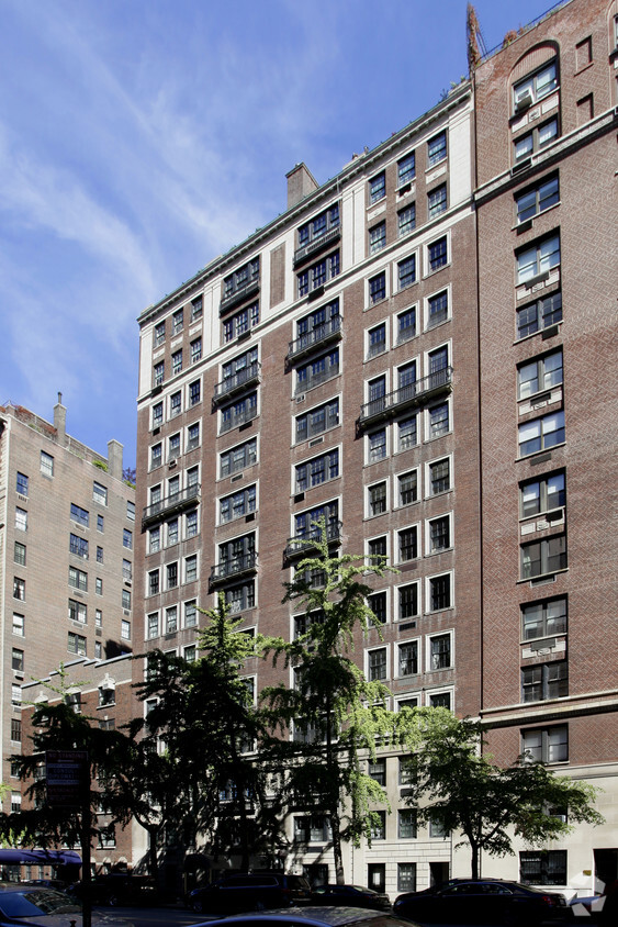 117 E 72nd St, New York, NY 10021 - Apartments In New York, NY ...