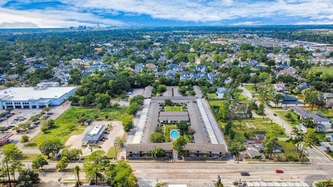 Foto del edificio - 1529 Wirt Rd