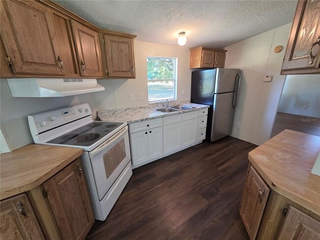 Building Photo - 7829 Wayfarer Dr