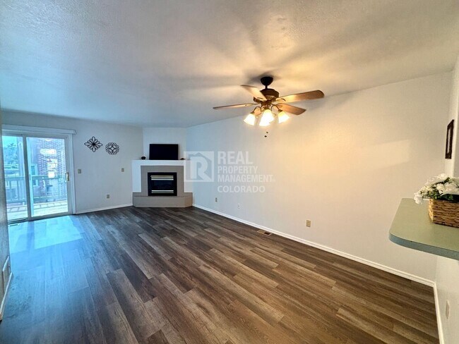 Building Photo - 119 Iveystone Ct