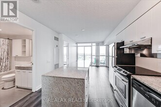 Building Photo - 29-1729 Singer Ct