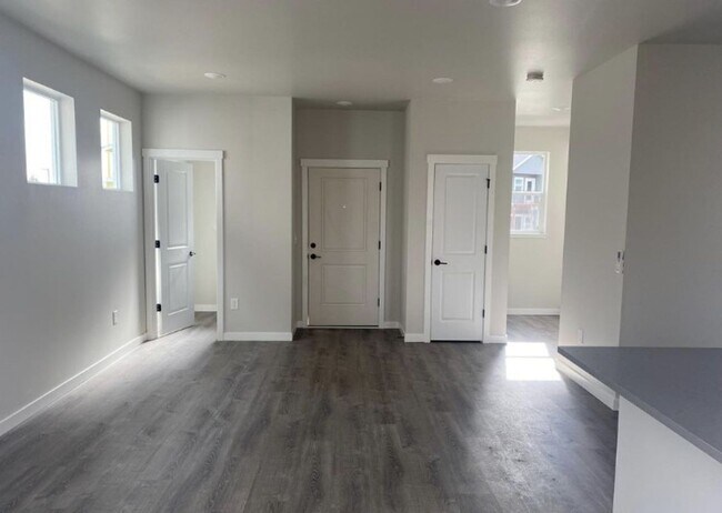 Foto del edificio - Modern 3-Bedroom Home Backing to Greenbelt in Meridian!