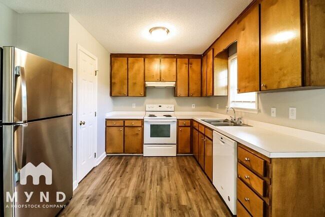 Foto del edificio - 204 Skylar Ln